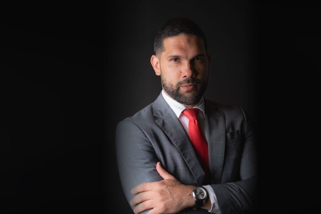 Karel Fontes Nobre: presença digital pra um advogado trabalhista e desportivo em Salvador/BA