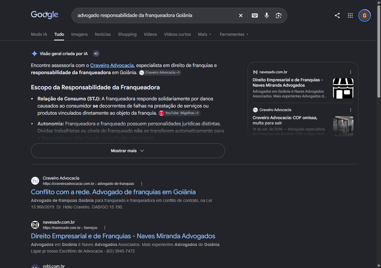 Print do Google com a visao geral por IA abrindo com o Craveiro Advocacia e craveiroadvocacia.com.br em primeiro no organico para responsabilidade da franqueadora em Goiania